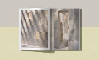 Doppia pagina del catalogo Marmomacc Meets Design, un dettaglio su Lithos Design