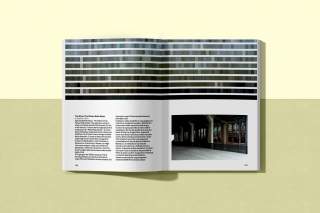 Doppia pagina del libro High Line di New York, sezione The river that flows both ways